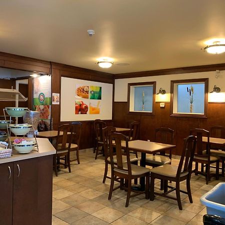 Quality Inn Rivière-du-Loup Exterior foto