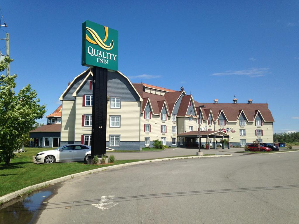 Quality Inn Rivière-du-Loup Exterior foto
